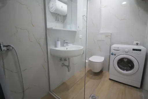 Sea View Apartment!beach Access!luxury & Peaceful! Sarandë